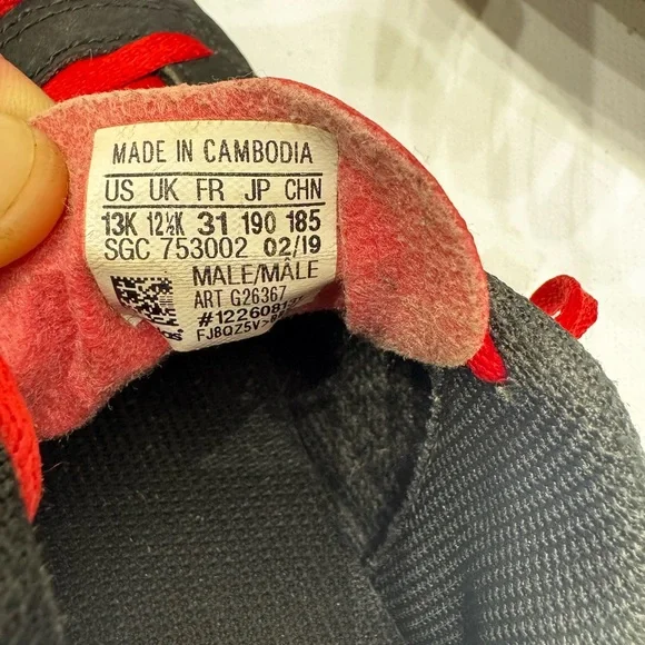 Adidas Kids Black and White Sneakers with Red Laces - Picture 7 of 9